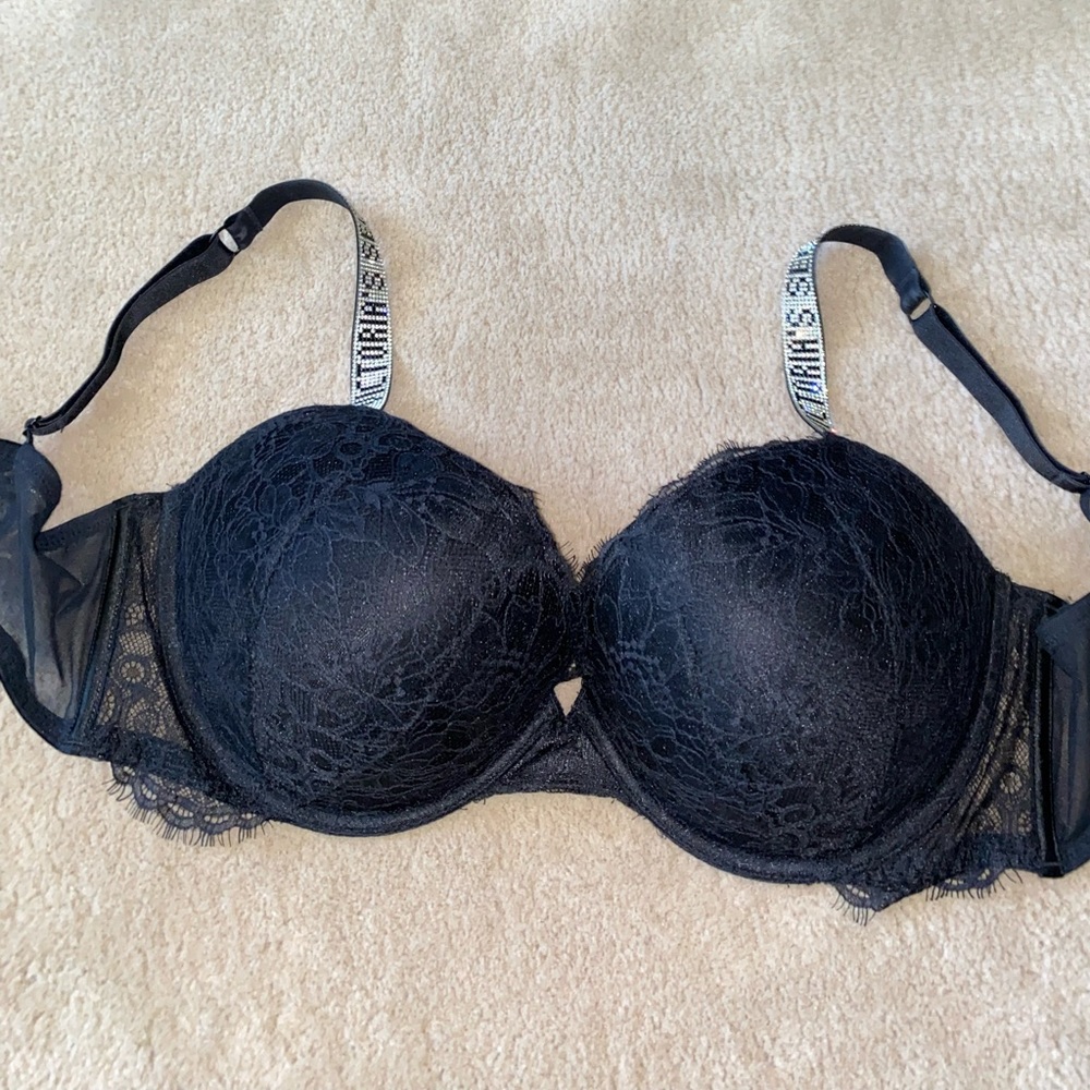 Victoria's Secret Lace Shine Strap Push-Up Bra